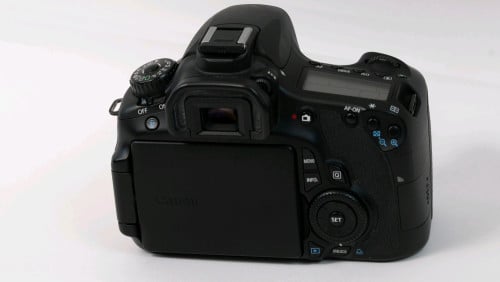 Canon EOS 60D Body condition 95%Canon Len EF 50mm f1.8 2 condition 95%Canon EFS 18-135