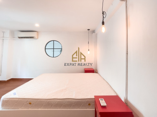 Duplex 2 Bedroom Renovated Apartment for rent in Chakto Mukh-Phnom Penh.