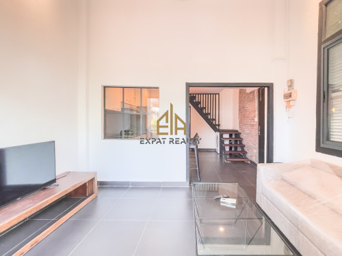 Duplex 2 Bedroom Renovated Apartment for rent in Chakto Mukh-Phnom Penh.