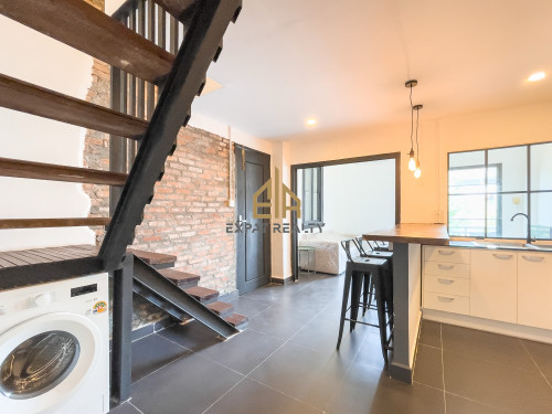 Duplex 2 Bedroom Renovated Apartment for rent in Chakto Mukh-Phnom Penh.