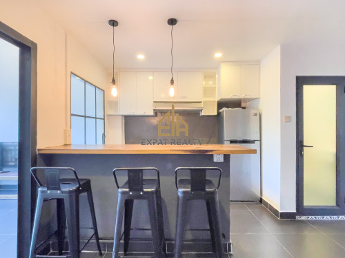 Duplex 2 Bedroom Renovated Apartment for rent in Chakto Mukh-Phnom Penh.