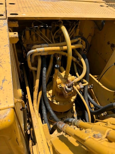 EXCAVATOR CAT320C
