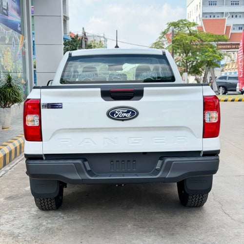 Ford Ranger XL 2026 មានស្តុកភ្លាមៗៗៗ