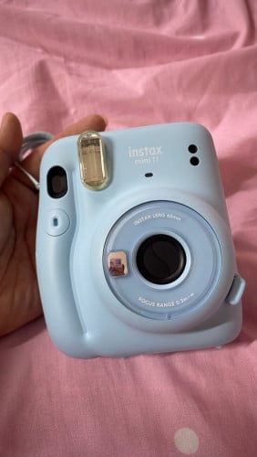 Fujifilm instax mini11 បងបងចាប់អារម្មណ៌អាចសួរនឹងចរចាបានបង នៅថ្មី85%