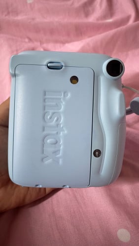 Fujifilm instax mini11 បងបងចាប់អារម្មណ៌អាចសួរនឹងចរចាបានបង នៅថ្មី85%