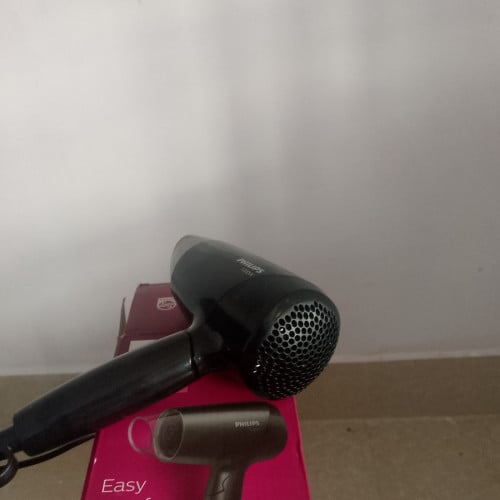 Hair dryer
