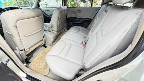 Highlander 03 V4 P1 ធម្មតា ឡានថ្មីលក់