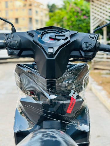 HONDA BEAT 022 ក្រុមហ៊ុន ម៉ាស៊ីនតាន់ហាប់នែនស្ងាត់ស្អាតជិះស្រួលស្ទុះខ្លាំងមិនលាន់មិនហុយមានពន្ធកាតគ្រឺ