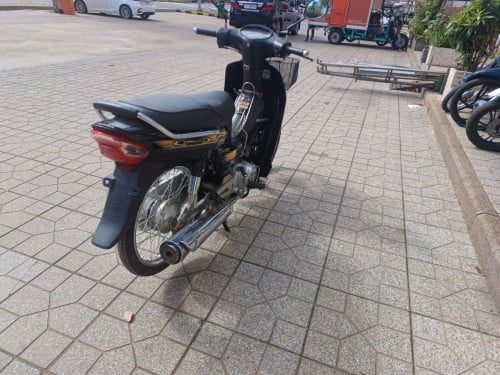 Honda dream 22