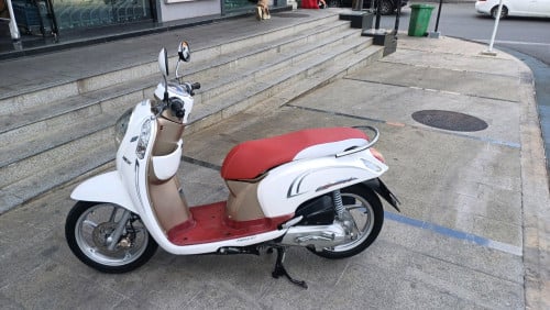 Honda Scoopyi