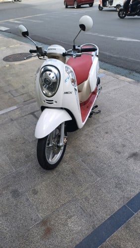 Honda Scoopyi