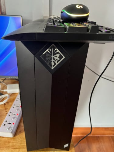 Gaming Desktop HP Omen Obelisk ឡៃឡុង
