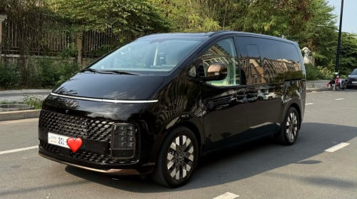 Hyundai straia 2022 vip 7 seats