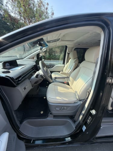 Hyundai straia 2022 vip 7 seats