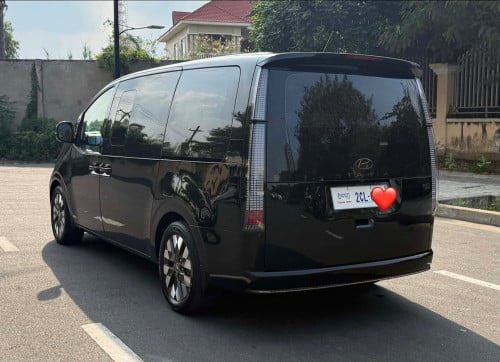Hyundai straia 2022 vip 7 seats
