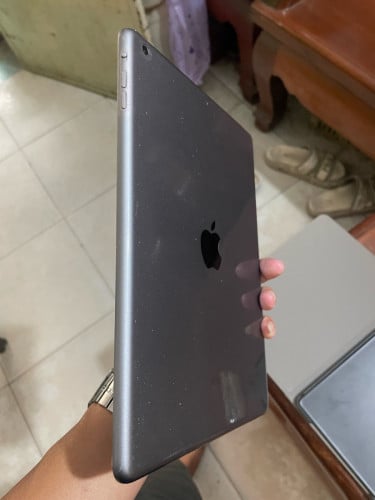 ipad Air 32G ថ្មី99% សំនុំ Wifi only មើលបាននៅវត្តភ្នំ