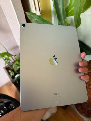 iPad ari13in(2024)128GB លក់550$