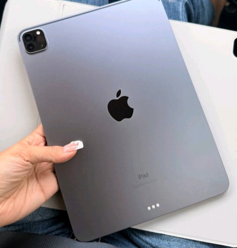 IPad Pro m1 128g WiFi 550$