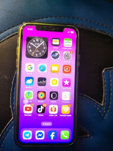 iphon x នៅស្អាតទាំងអស់ 65$មានស្គេនមុខ