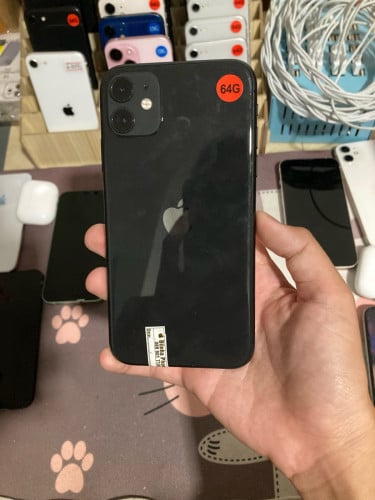 iPhone 11 64GB សាណុំសុីន ស្គេន តម្លៃ 115$