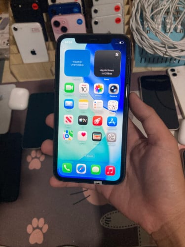 iPhone 11 64GB សាណុំសុីន ស្គេន តម្លៃ 115$