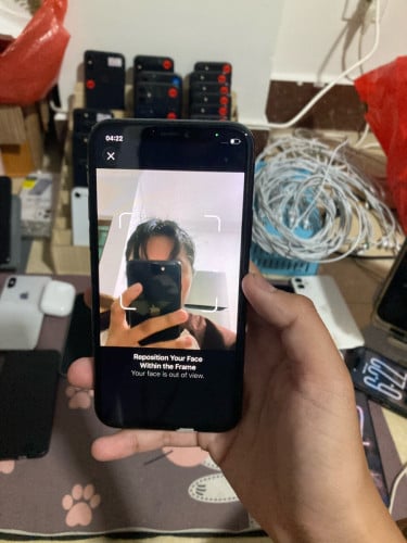 iPhone 11 Pro 64GB អេក្រង់ថ្មី មានស្គេនមុខ តម្លៃ 120$