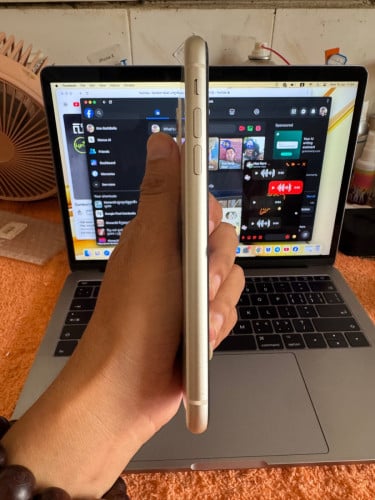 iPhone 11 ZP 128G Scan 98%