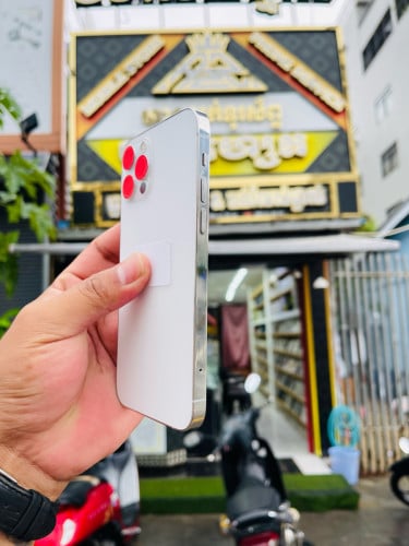 iPhone 12 Pro