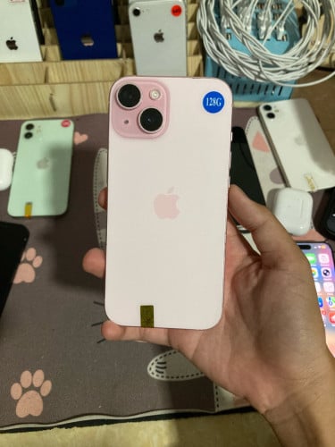 iPhone 15 អេក្រង់សុីន អត់ស្គេនមុខដោះសោរ តម្លៃ 305$