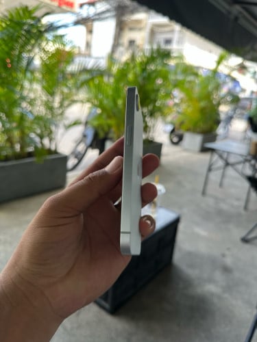 iPhone 16e សាណុំណែន by pass WiFi