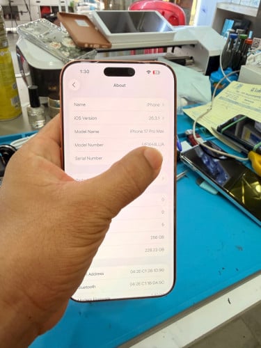 Iphone 17promax LLA