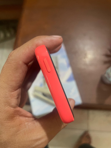 iPhone 5c 99% សំនុំ សំរាប់អ្នកចង់ទិញទុកជាអនុស្សាវរីយ៍ 16G រៀងខ្សោយសេវា