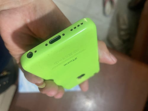 iPhone 5c 97% សំនុំ សំរាប់អ្នកចង់ទិញទុកជាអនុស្សាវរីយ៍ 8g