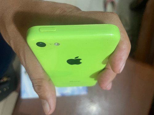 iPhone 5c 97% សំនុំ សំរាប់អ្នកចង់ទិញទុកជាអនុស្សាវរីយ៍ 8g