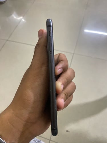 iPhone 8 លក់20$