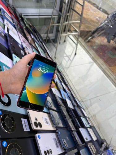 IPhone 8Plus ហ្សុីន 100%