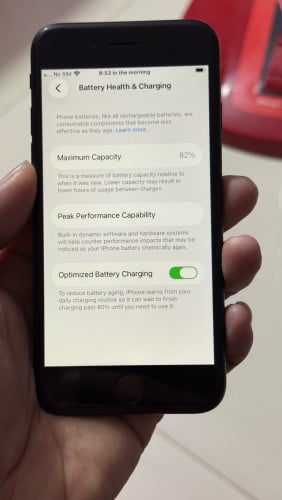 iPhone SE នៅសានំុ