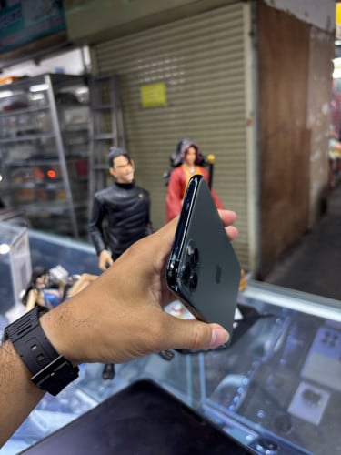 Iphone11pro max 64G Sim2 ZA ដូរអេក្រង់ស្រុីនបែកខ្នង