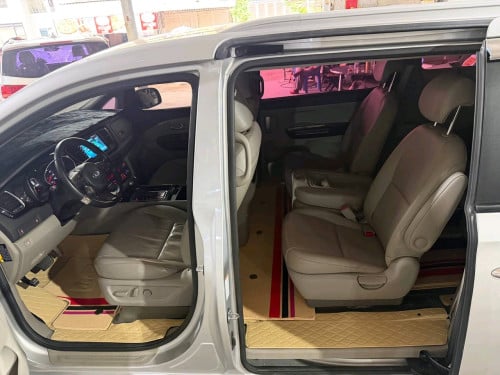Kia Carnival 2015