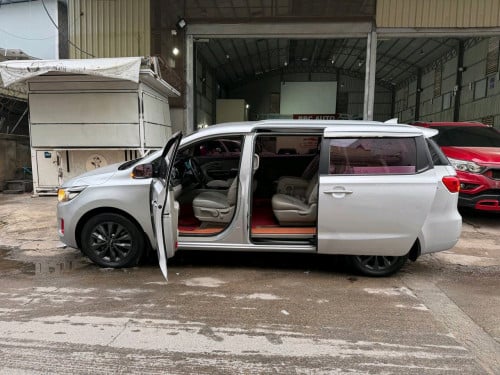Kia Carnival 2015