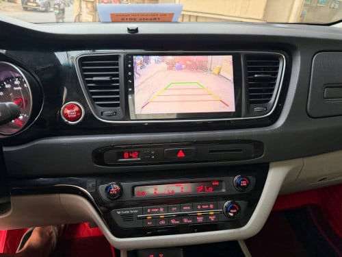 Kia Carnival 2015full option ទ្វាអូតូបី