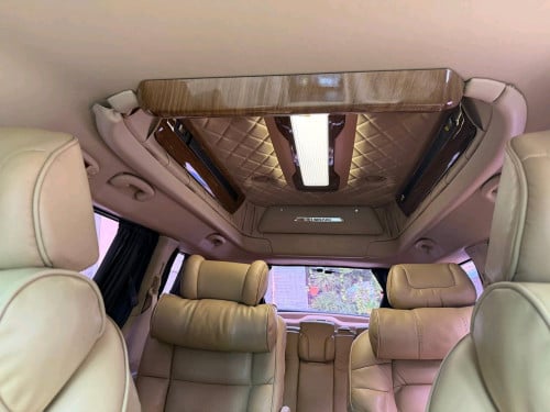 Kia Carnival 2015full option VIP
