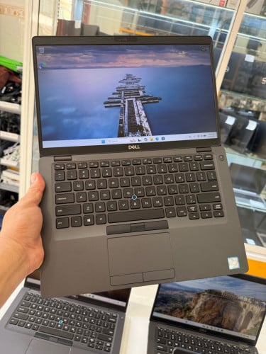 Laptop Dell 5400 i5-8th