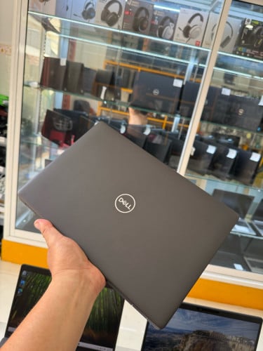Laptop Dell 5400 i5-8th