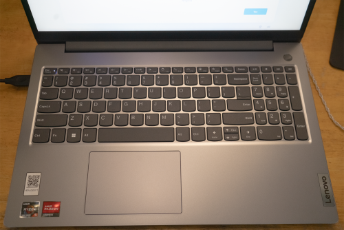 Lenovo V15 G4 AMN