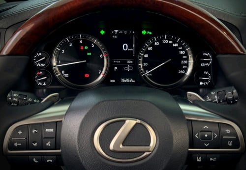 Lexus 570