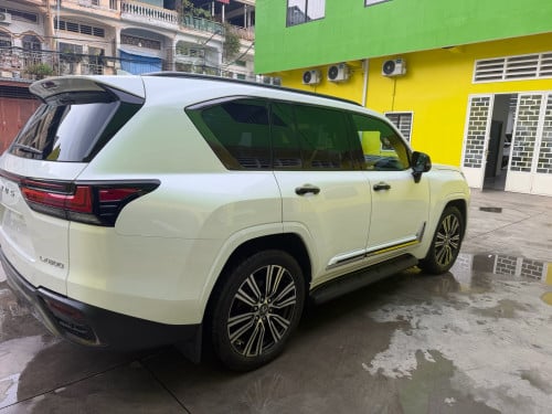 Lexus LX600 2022 Luxury Full Option USA Spec DVD Cool Box etc Tax paper