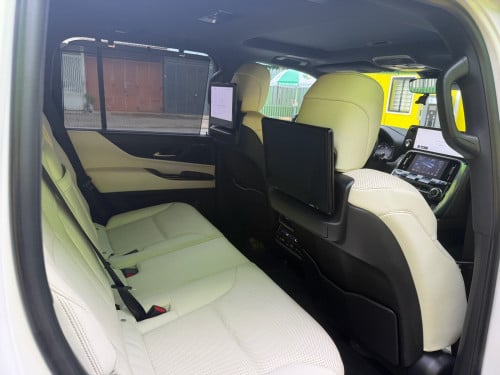 Lexus LX600 2022 Luxury Full Option USA Spec DVD Cool Box etc Tax paper