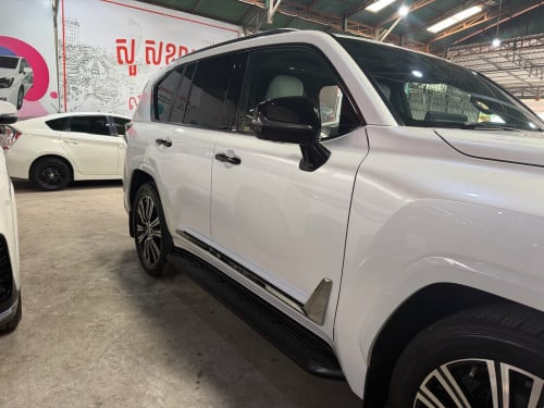 Lexus LX600 2022 Luxury Full Option USA Spec DVD Cool Box etc Tax paper