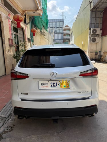 Lexus Nx200T2015 Fsport ក្នុងCherry 🍒